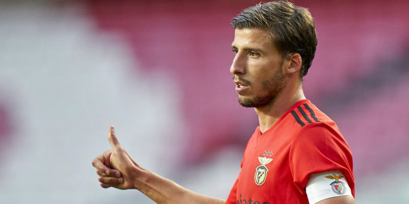 Cựu cầu thủ của Benfica - Ruben Dias, hiện đang là trung vệ đắt giá nhất thế giới