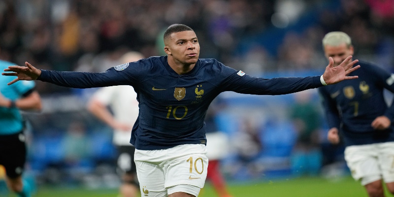 Ngôi sao sáng giá nhất tuyển Pháp - Kylian Mbappe